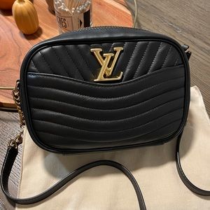 Louis Vuitton | Camera New Wave Black Leather Cross Body Bag